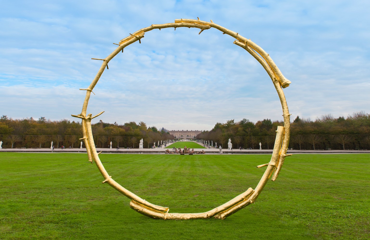 Installation view of sculpture by Ugo Rondinone