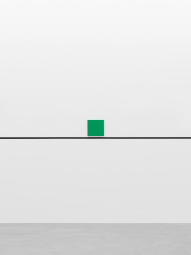 GERWALD ROCKENSCHAUB
bass+ (re)modification
2024
1 object; lacquered MDF, black line on wall (2.5 cm wide, RAL9005 / deep black)
Unique
Object 30 x 30 x 3 cm / 11 3/4 x 11 3/4 x 1 1/8 in
Dimensions variable
ROCKE60243