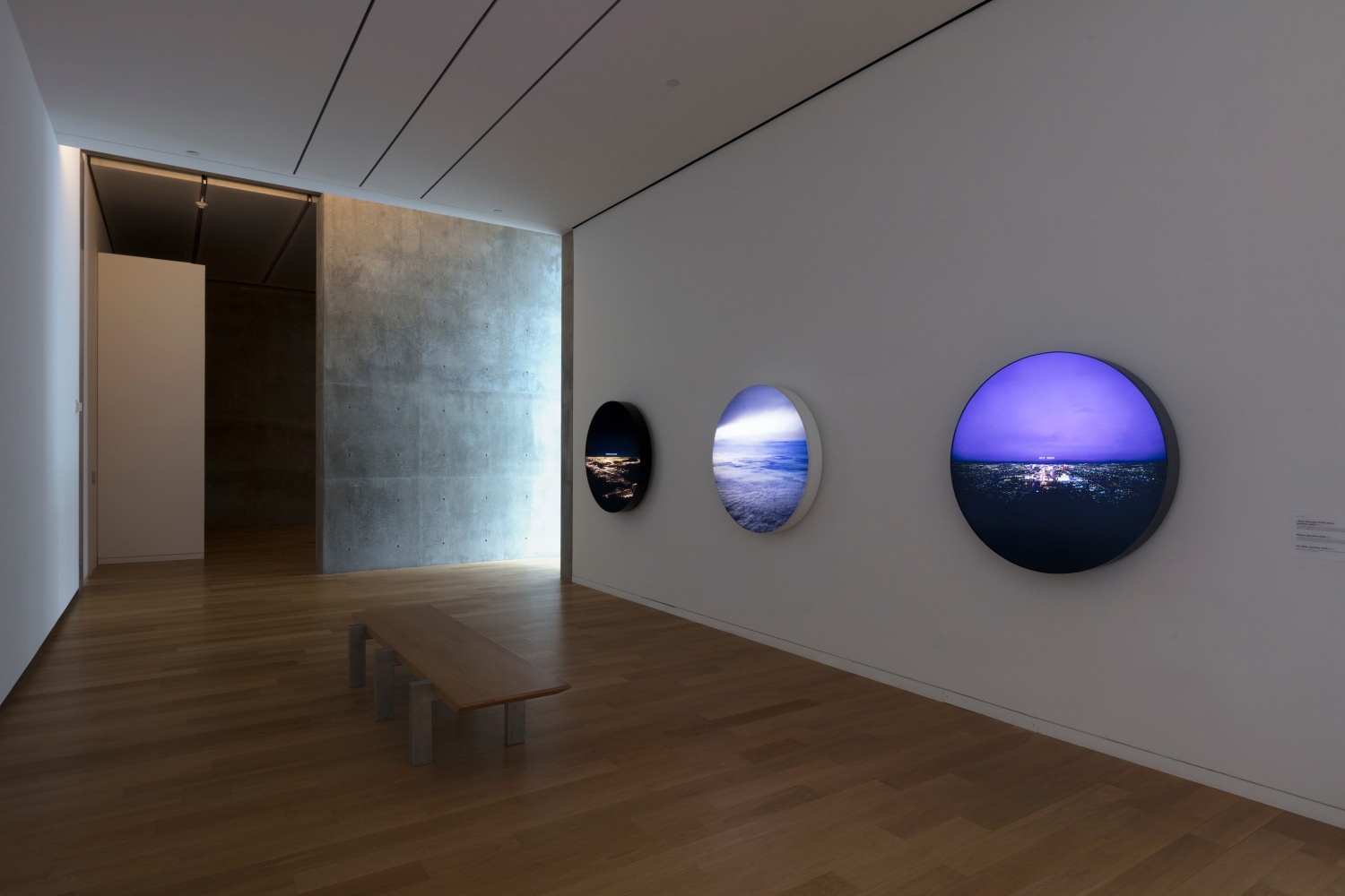Exhibition View, Doug Aitken, Electric Earth, Modern Art Museum of Forth Worth, Texas, 2017