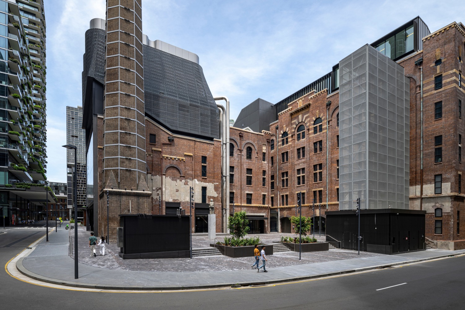 Installation view, Ugo Rondinone, the remembered, Sydney AIDS Memorial, Sydney, 2024