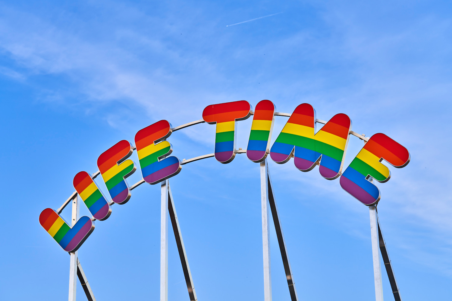 Installation view of paintings and sculptures by Ugo Rondinone