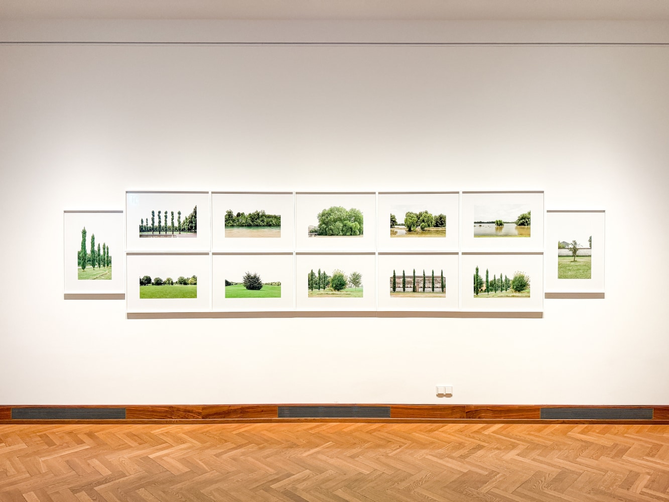 Installation view, Candida H&amp;ouml;fer, Fotografien, Hessisches Landesmuseum, Darmstadt, 2025