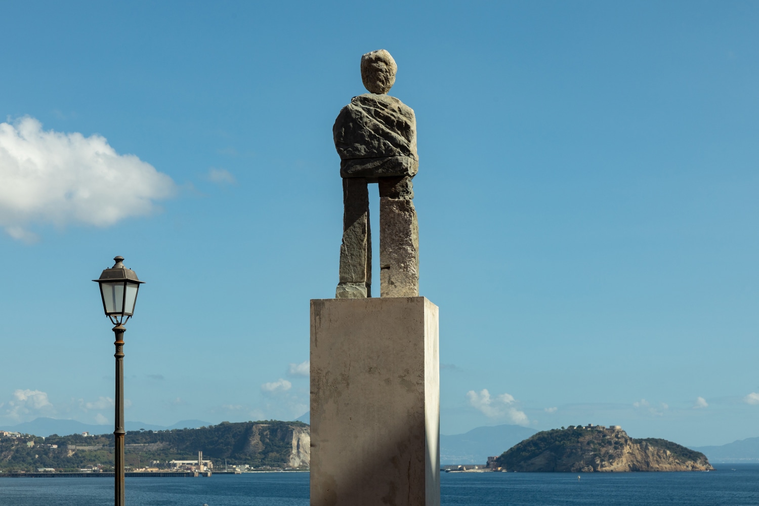 Installation view, Ugo Rondinone, the first, Panorama Pozzuoli, Napoli, 2025