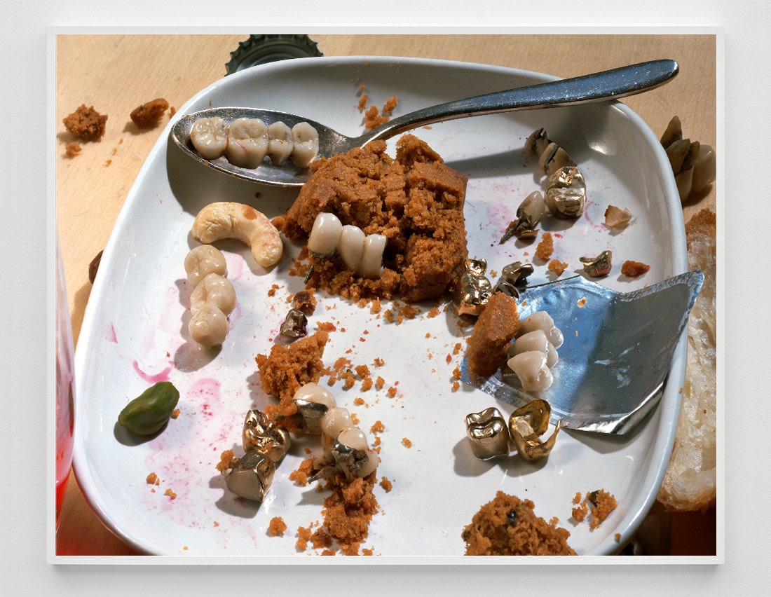 Plate and Spoon

2015

C-Print on aluminum; framed

Image 80 x 105 cm / 31 1/2 x 41 3/8 in

Frame 82 x 107 x 4 cm / 32 1/4 x 42 1/8 x 1 5/8 in

&amp;copy; Torbj&amp;oslash;rn R&amp;oslash;dland