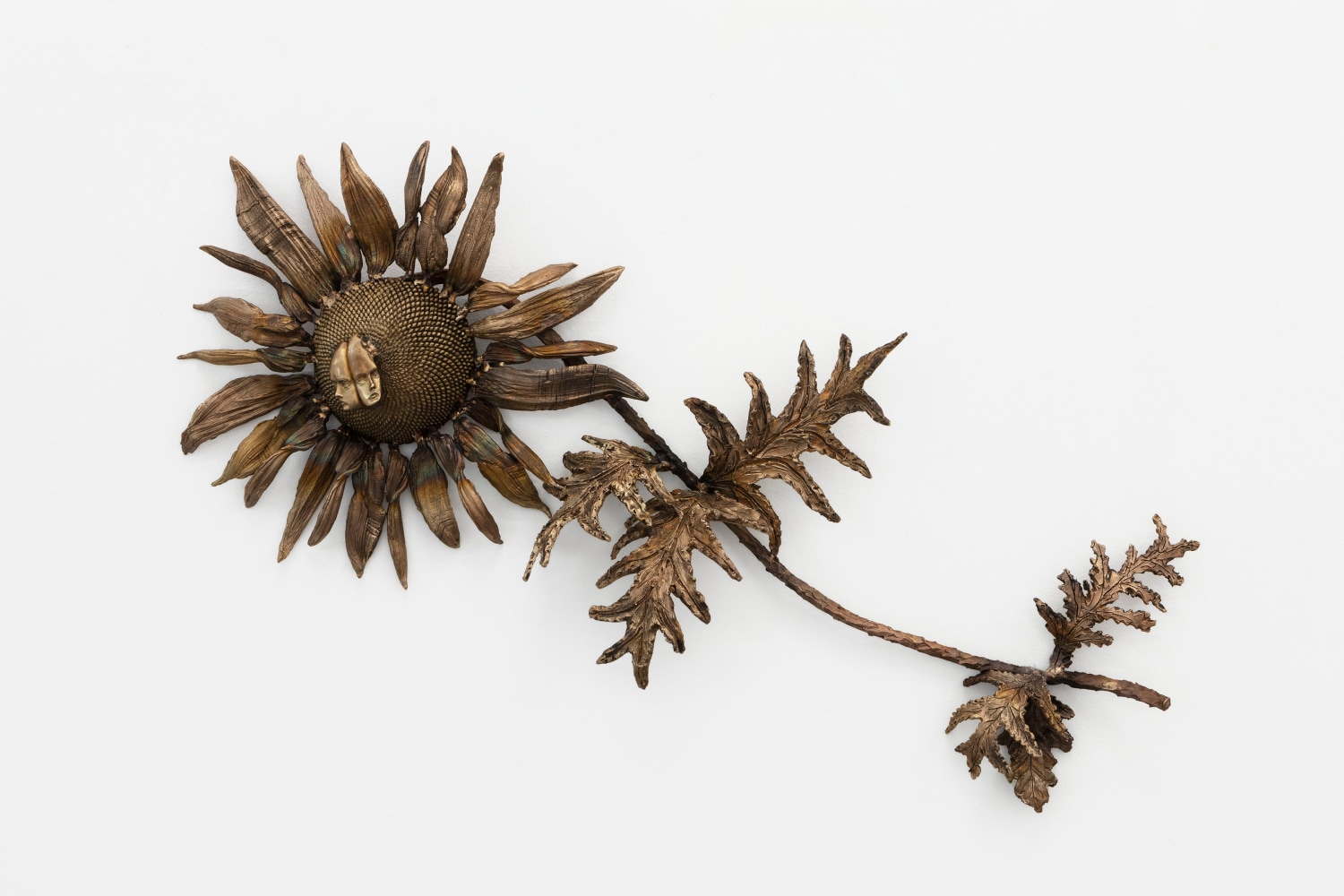 Mitose solaire (Chloris r&amp;ecirc;v&amp;eacute;e)

2025

Bronze

Unique

55 x 102 x 15 cm / 21 5/8 x 40 1/8 x 5 7/8 in&amp;nbsp;

&amp;copy; Jean-Marie Appriou