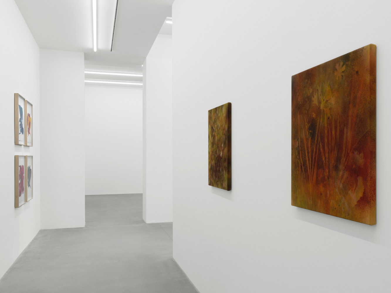 Installation view, Showroom,&amp;nbsp;EVERYONE GETS LIGHTER, Galerie Eva Presenhuber, Waldmannstrasse, Zurich, 2021