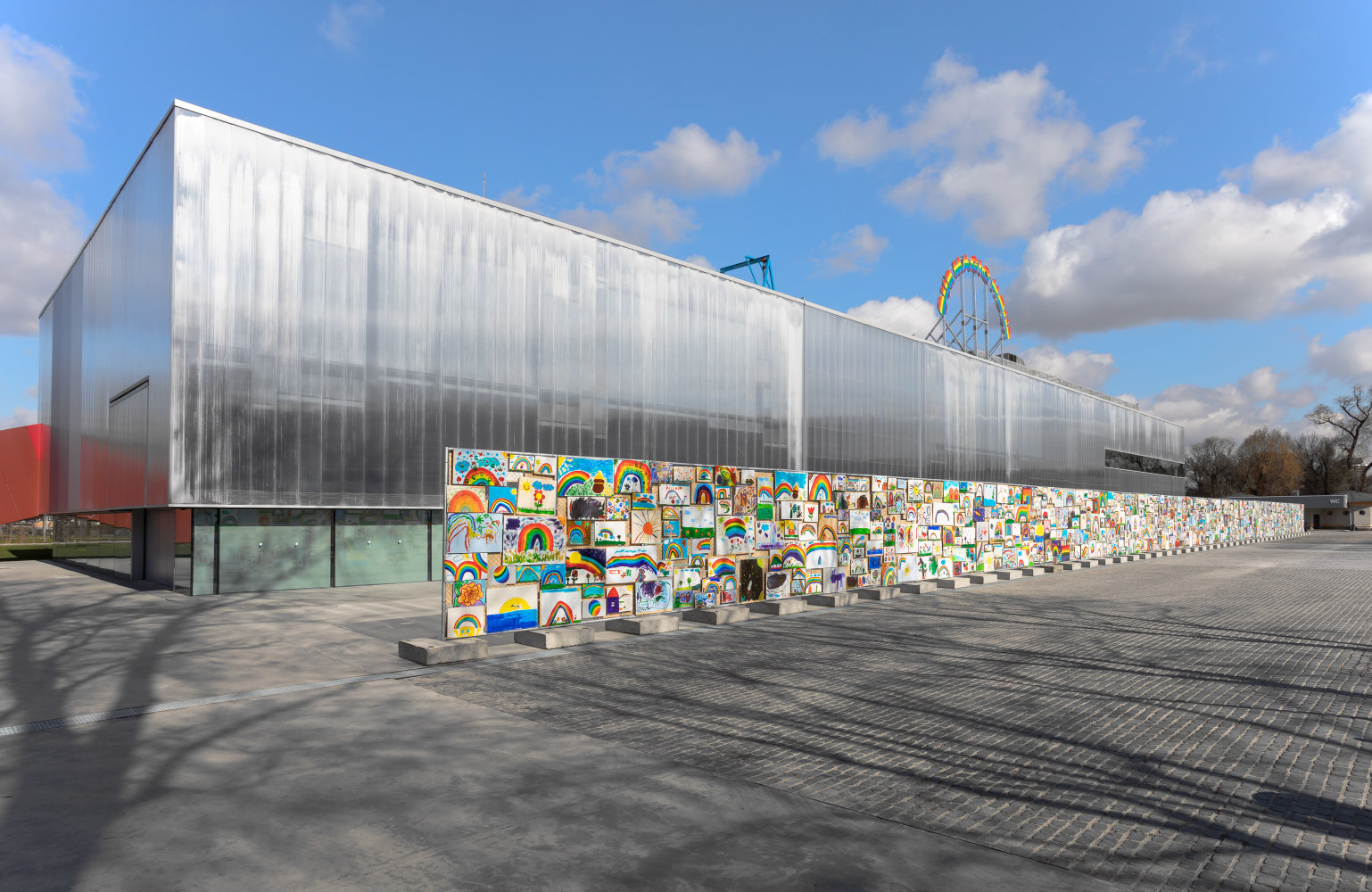 Installation view of sculpture by Ugo Rondinone