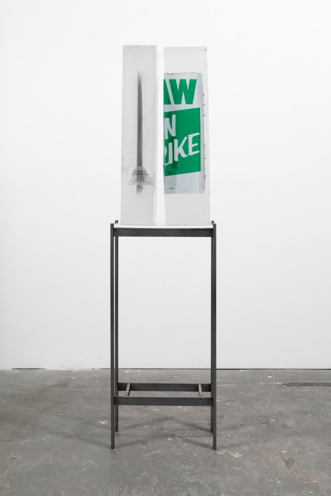 MATTHEW ANGELO HARRISON
Riven
2024
Strike signs, polyurethane resin, steel, acrylic
Sculpture 81 x 33 x 20 cm / 31 7/8 x 13 x 7 7/8 in
Pedestal 101 x 47 x 25 cm / 39 3/4 x 18 1/2 x 9 7/8 in
HARRI60089