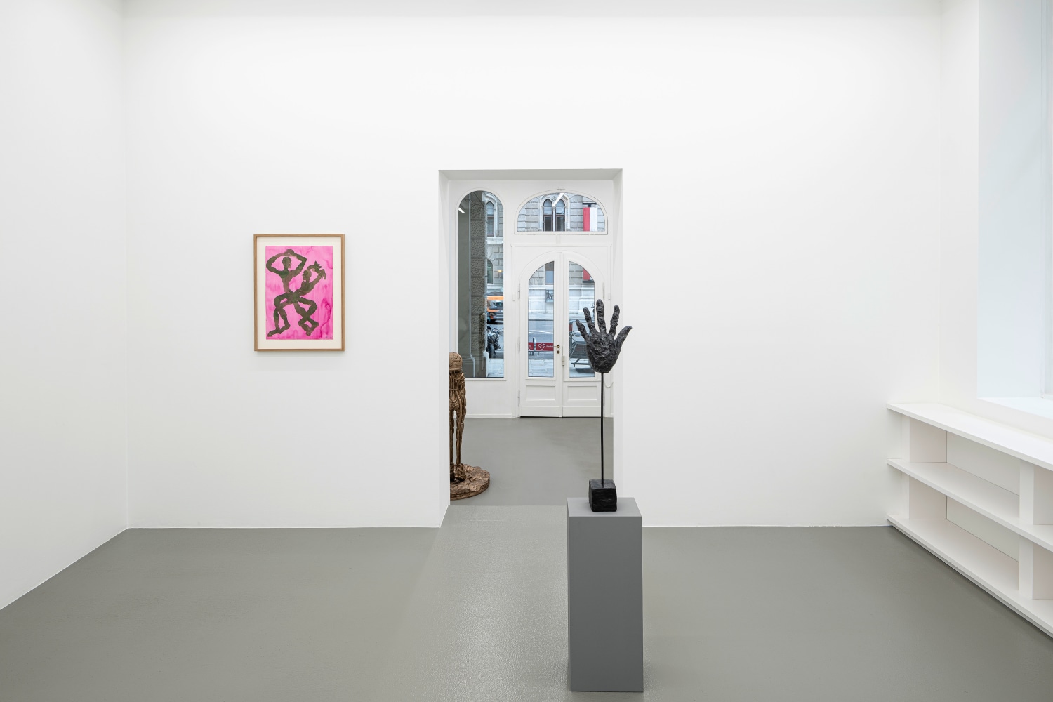 Installation view, Andrew Lord, a sculpture of my left hand and five embraces, Galerie Eva Presenhuber, Vienna, 2023