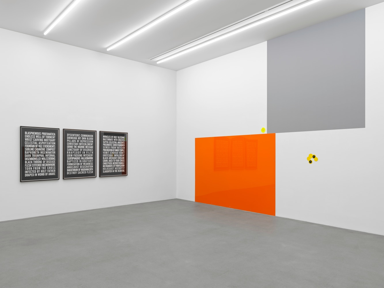 Installation view, Wall Works &amp;amp; Sculptures, Galerie Eva Presenhuber, Waldmannstrasse, Zurich, 2025