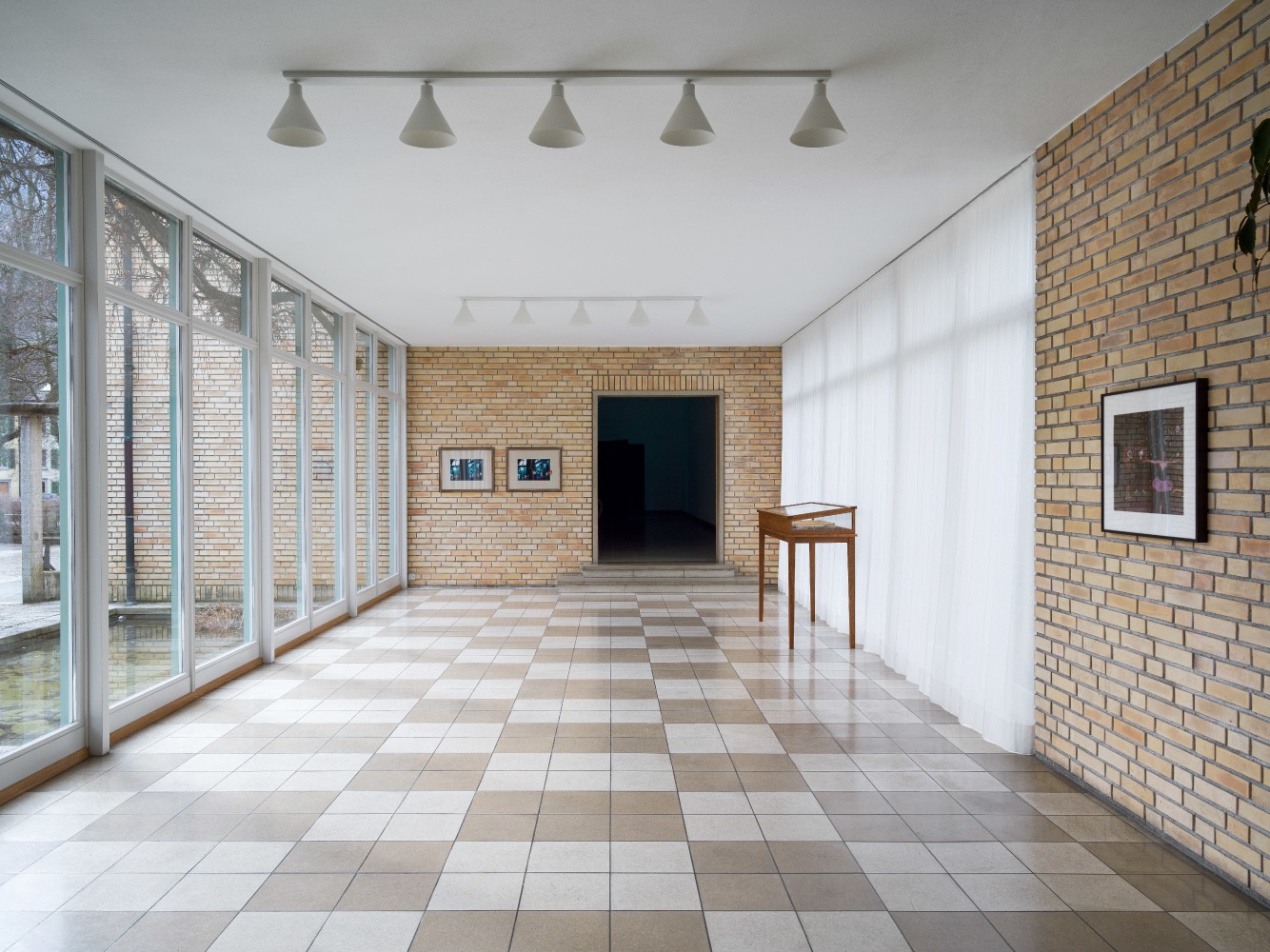 Installation view, Karen Kilimnik, Swan Lake, Kunsthaus Glarus, Glarus, 2023