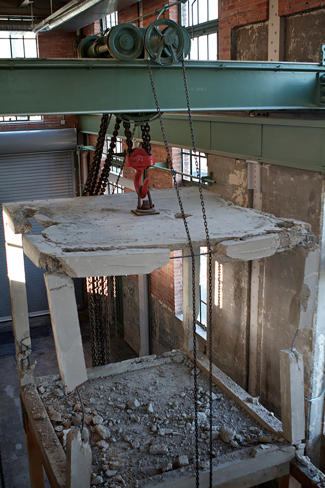 Installation view of sculpture by Oscar Tuazon