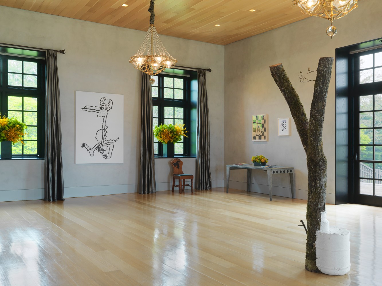 Installation views of drawings by Joe Bradley and sculpture by Oscar Tuazon