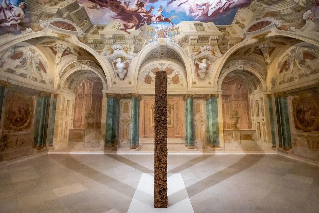 Installation view, Ugo Rondinone, arched landscape, Belvedere, Vienna, 2024