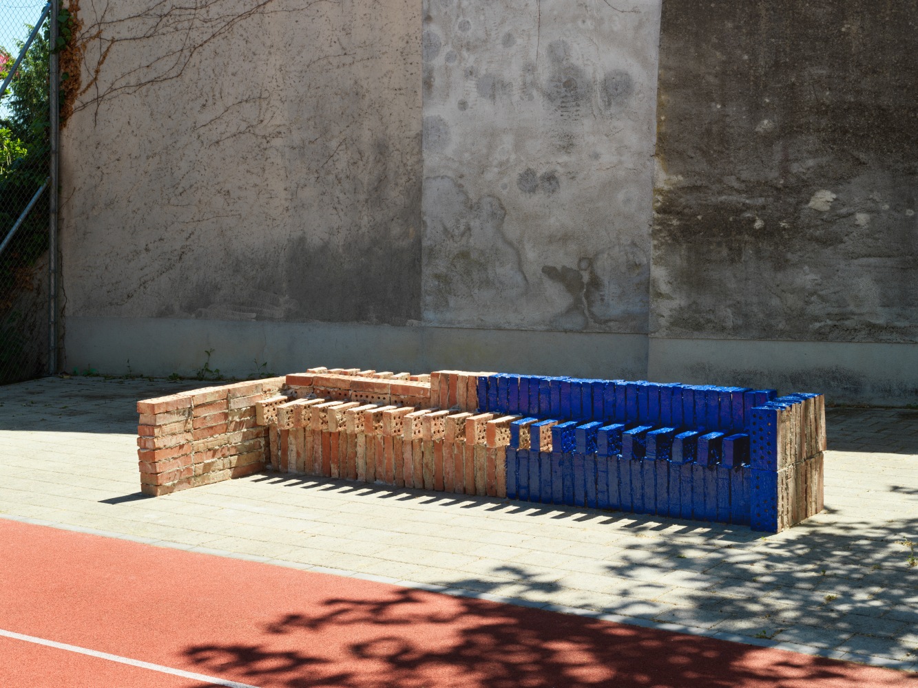 Outdoor view of sculpture by Matias Faldbakken