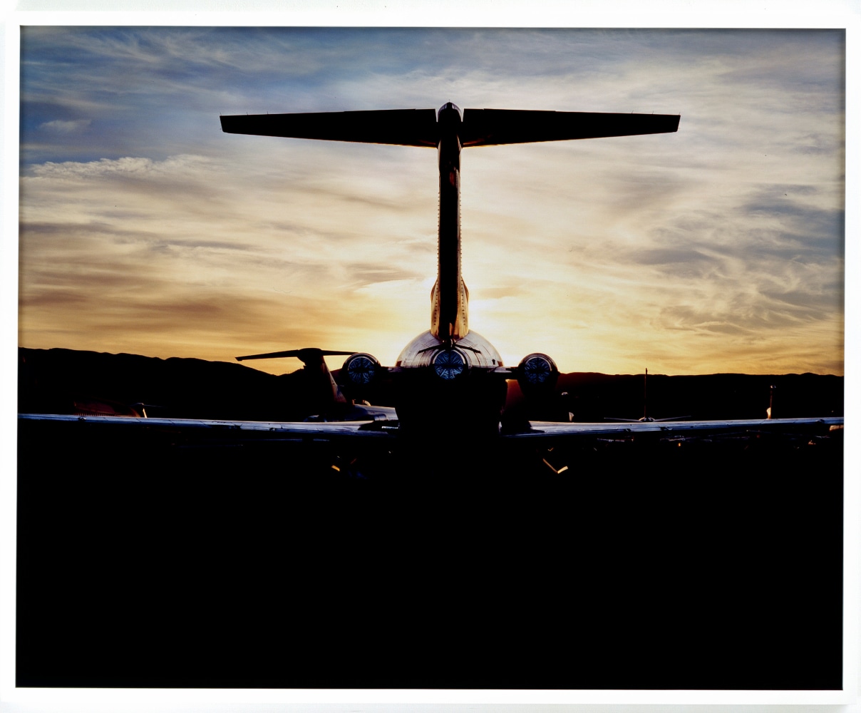 GROUNDED

2008

C-print mounted on aluminum, framed

Ed. 4/6 + 2 AP

Image&amp;nbsp; 122 x 152.5 cm / 48 x 60 inches

Frame&amp;nbsp; 125 x 156 x 5 cm / 49 1/4 x 61 3/8 x 2 inches

40&amp;#39;000 USD