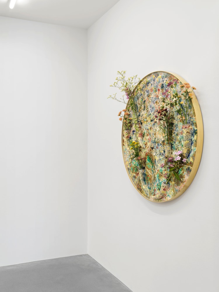 Installation view, Sam Falls, Galerie Eva Presenhuber, Waldmannstrasse, Zurich, 2025