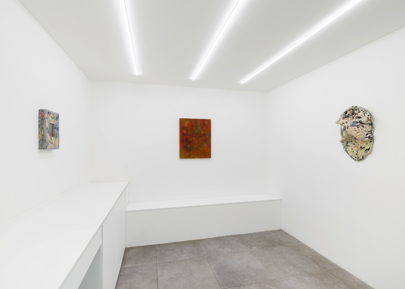 Installation view, Sam Falls, Galerie Eva Presenhuber x P21, Seoul, 2024