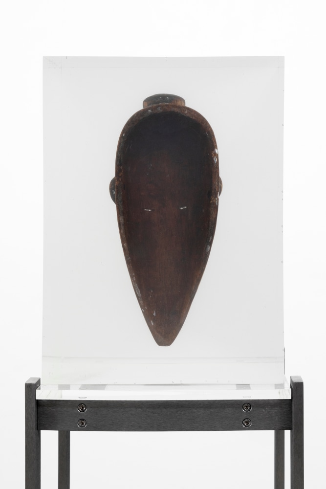 MATTHEW ANGELO HARRISON
Patient Descent
2024
Wooden figure, polyurethane resin, steel, acrylic
Sculpture 41 x 22 x 30 cm / 16 1/8 x 8 5/8 x 11 3/4 in
Pedestal 112 x 30.5 x 33 cm / 44 x 12 x 13 in
HARRI60085