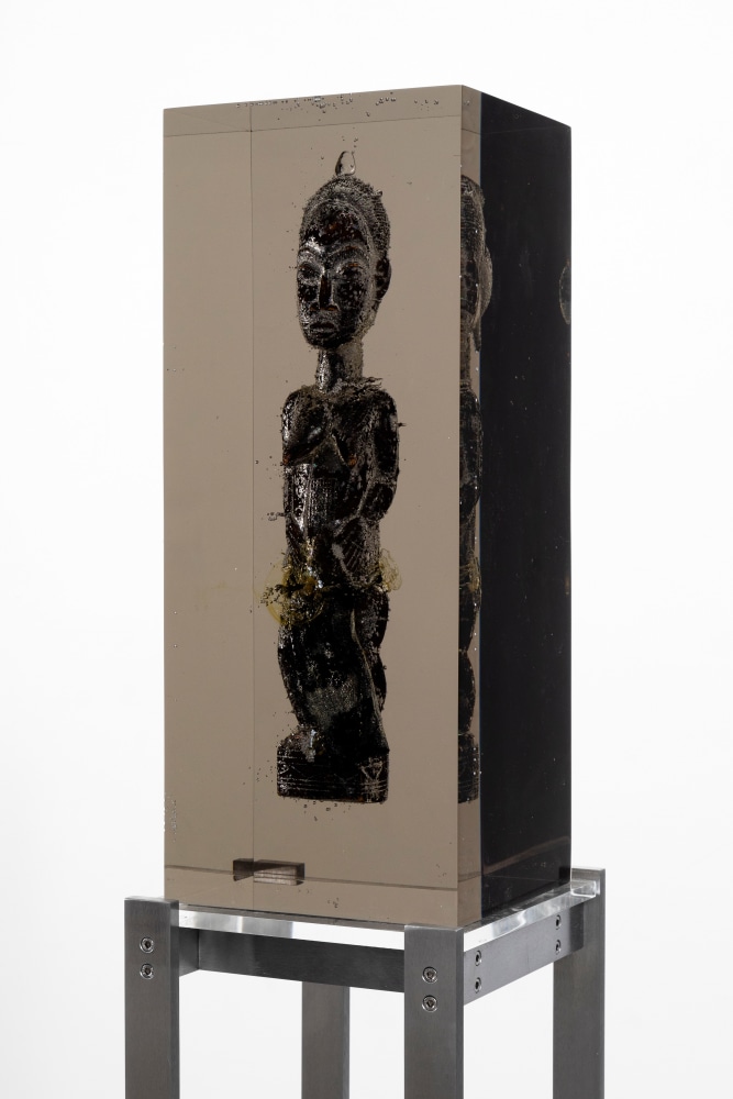 MATTHEW ANGELO HARRISON
Sister Covered in Tears
2024
Wooden figure, polyurethane resin, steel, acrylic
Sculpture 57.5 x 23 x 21.5 cm / 22 5/8 x 9 x 8 1/2 in
Pedestal 112 x 25.5 x 28.5 cm / 44 1/8 x 10 x 11 1/4 in
HARRI60084