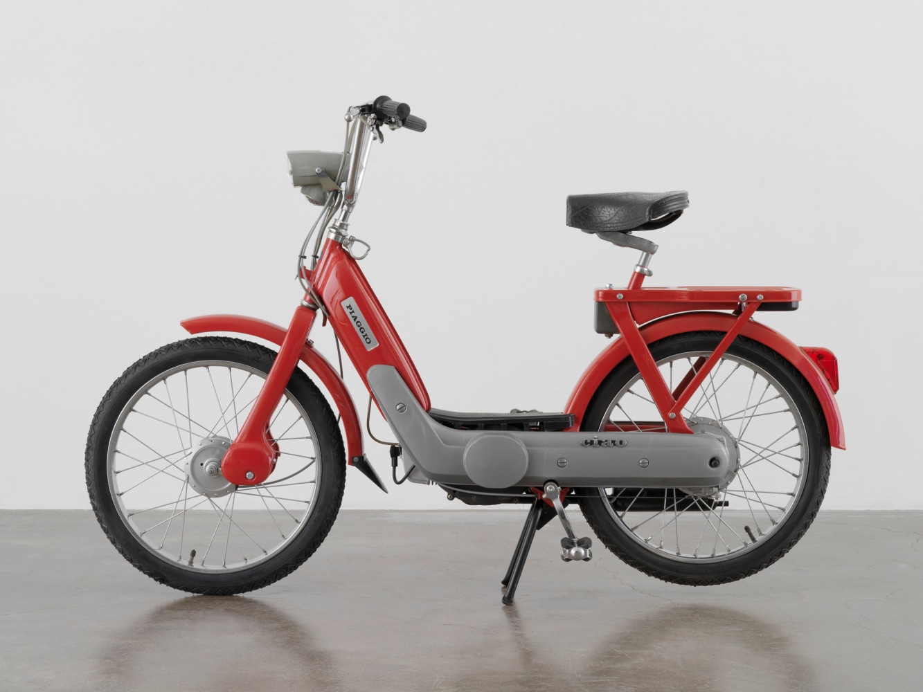 Ciao n&amp;deg;3

2012

Piaggio Ciao restored

103 x 158 x 47 cm / 40 1/2 x 62 1/4 x 18 1/2 in

&amp;copy; Valentin Carron