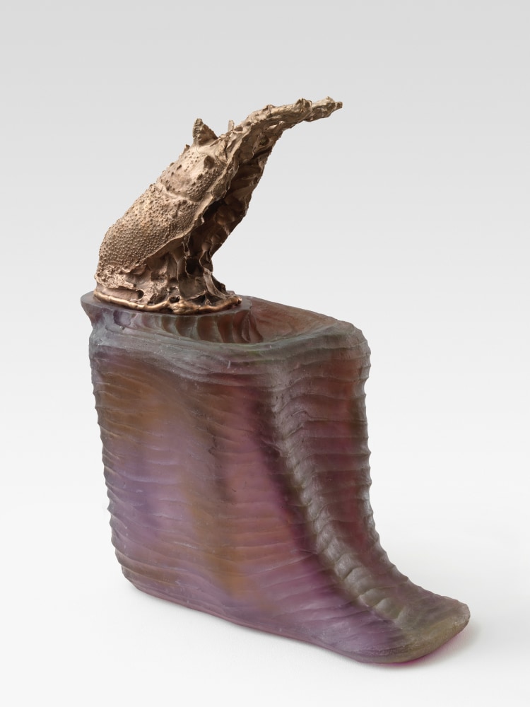 Ocean drops (lobster)
2023
Casted glass and waxed bronze

Unique
44 x 35 x 23 cm / 17 3/8 x 13 3/4 x 9 in

&amp;copy; Jean-Marie Appriou