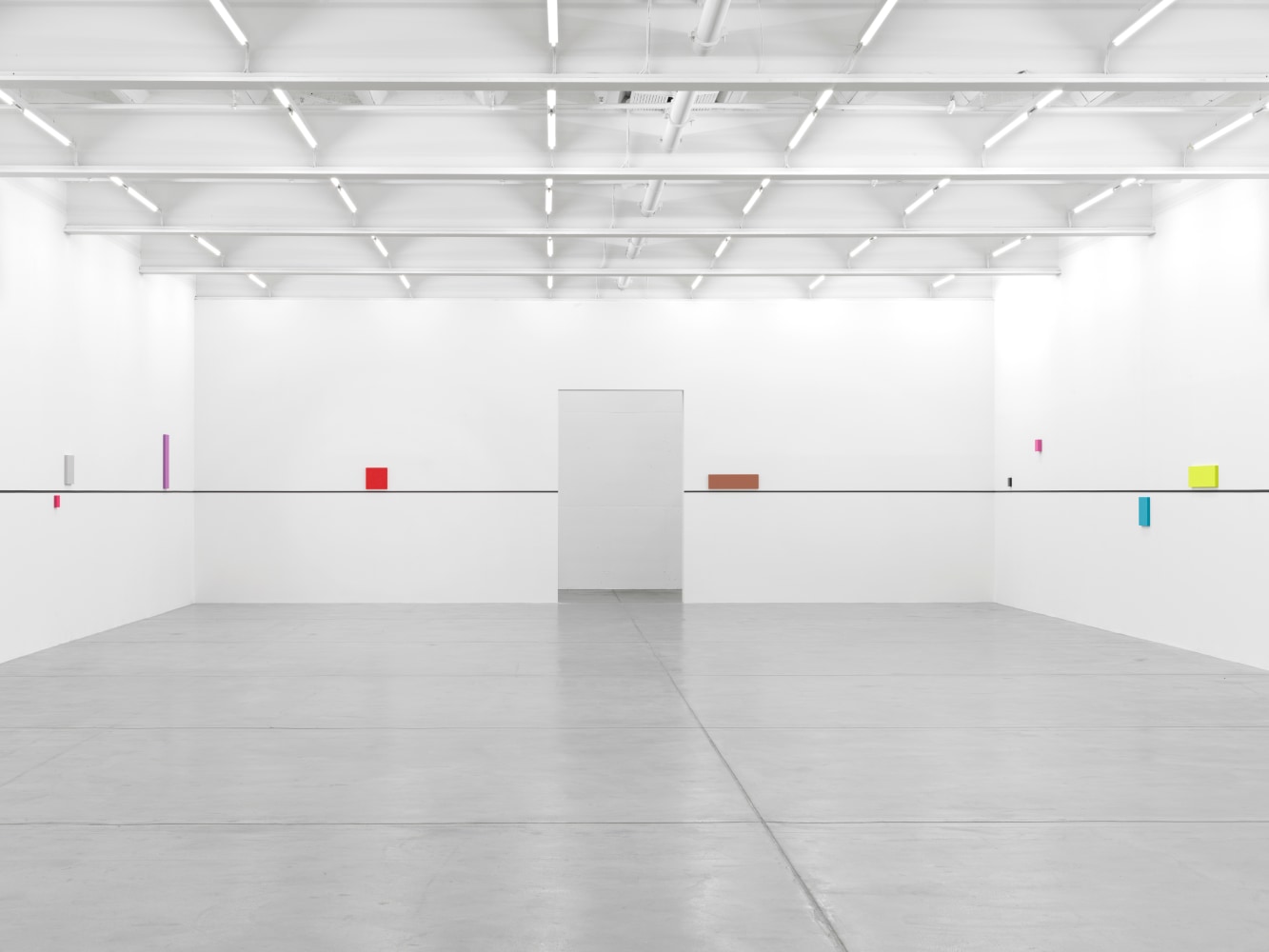 Installation view, Gerwald Rockenschaub, bass+ (re)modification, Galerie Eva Presenhuber, Maag Areal, Zurich, 2024