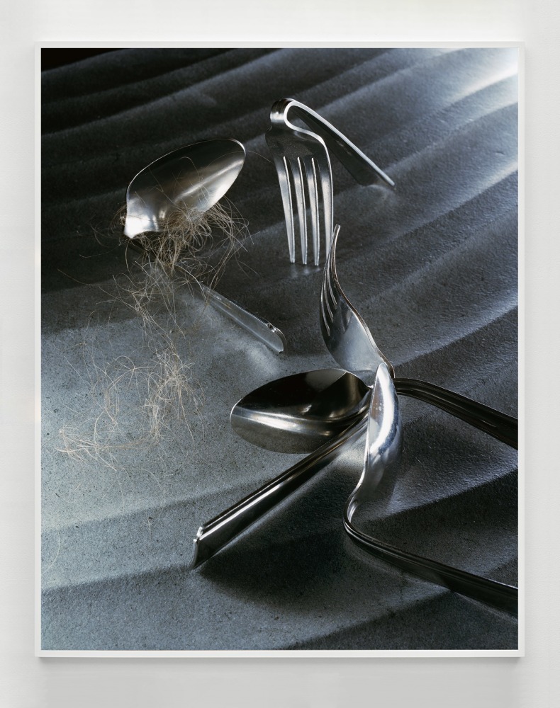 The Geller Effect

2014

C-Print on aluminum; framed

Image 76 x 60 cm / 29 7/8 x 23 5/8 in

Frame 77.5 x 61.5 cm / 30 5/8 x 24 1/4 in&amp;nbsp;

&amp;copy; Torbj&amp;oslash;rn R&amp;oslash;dland