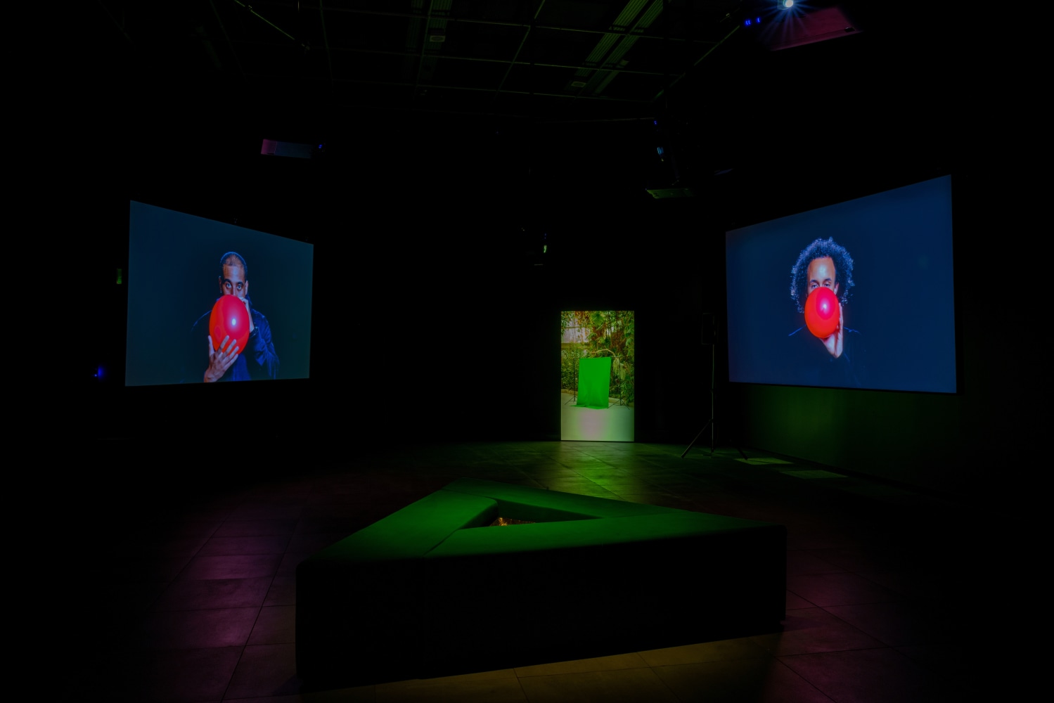 Respire (Liverpool)

Keep On Keepin&amp;rsquo; On (for Nile)

2023

3 channel video installation, soundscape, looped

Ed. 1/3 + 2 AP

16:00 minutes

&amp;copy; Belinda Kazeem-Kamiński