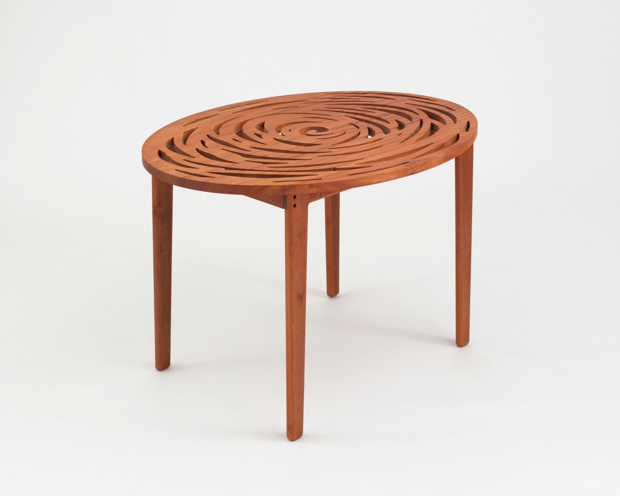 Spiral Wooden Table

2024

Oil on African Mahogany

Open edition

80 x 92 x 122 cm / 31 1/2 x 36 1/8 x 48 in

&amp;copy; Tschabalala Self