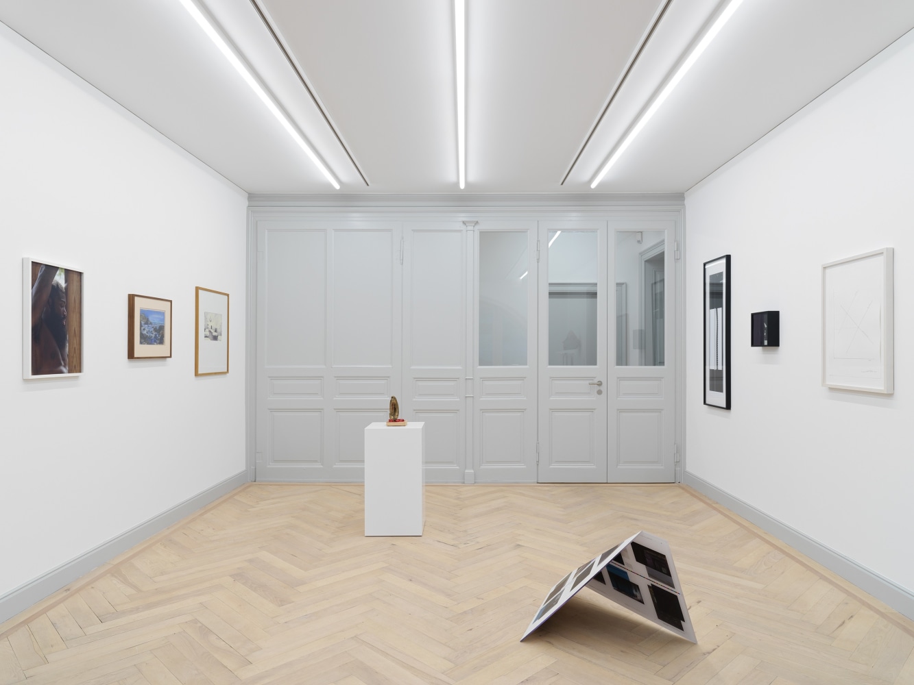 Exhibition View, All In One, Galerie Eva Presenhuber, Zurich, 2020