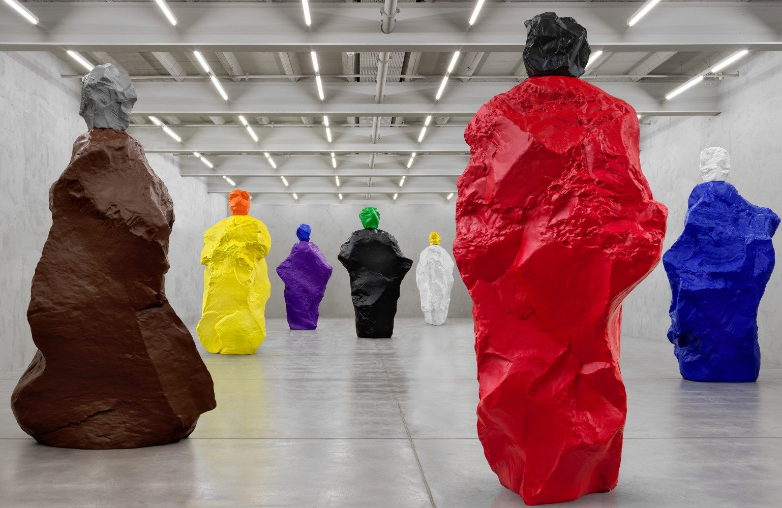 Exhibition View, Ugo Rondinone, nuns + monks, Galerie Eva Presenhuber, Zurich, 2020 install 1