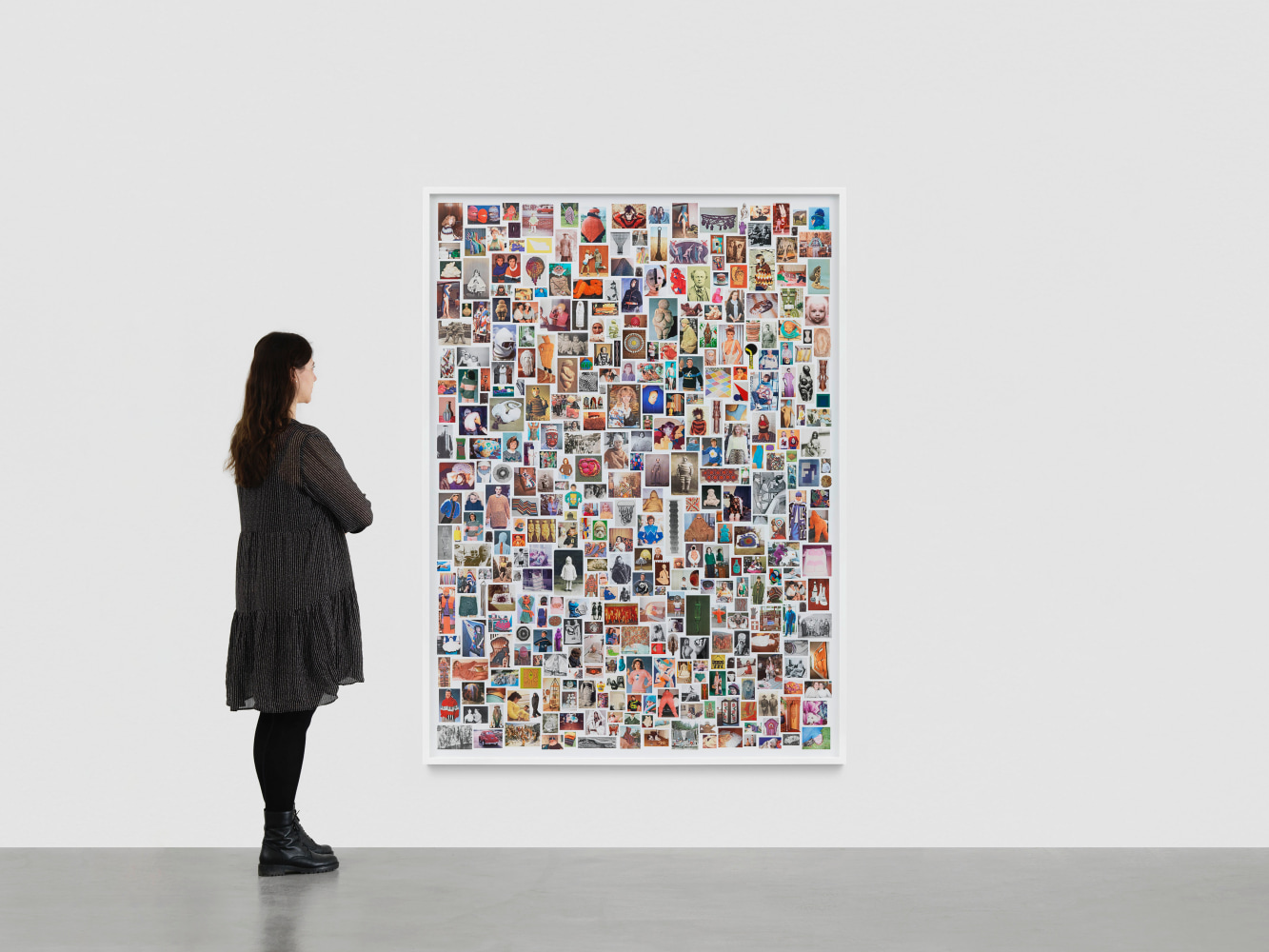 Womba Loom

2017

Inkjet print on paper, framed

Ed. 1/3 + 1 AP

Image 185.5 x 136.5 cm / 73 x 53 3/4 in

Frame 190 x 139.5 x 5 cm / 74 7/8 x 54 7/8 x 2 in

&amp;copy; Steven Shearer