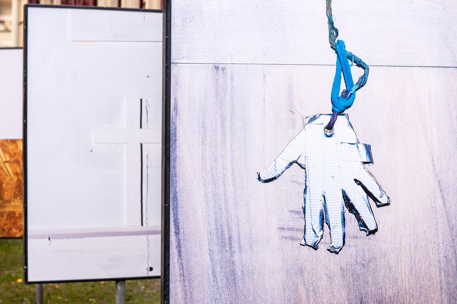 Installation view, Valentin Carron, From A to Bex, TABLEAU, Bahnhof Stadelhofen, Zurich, 2025