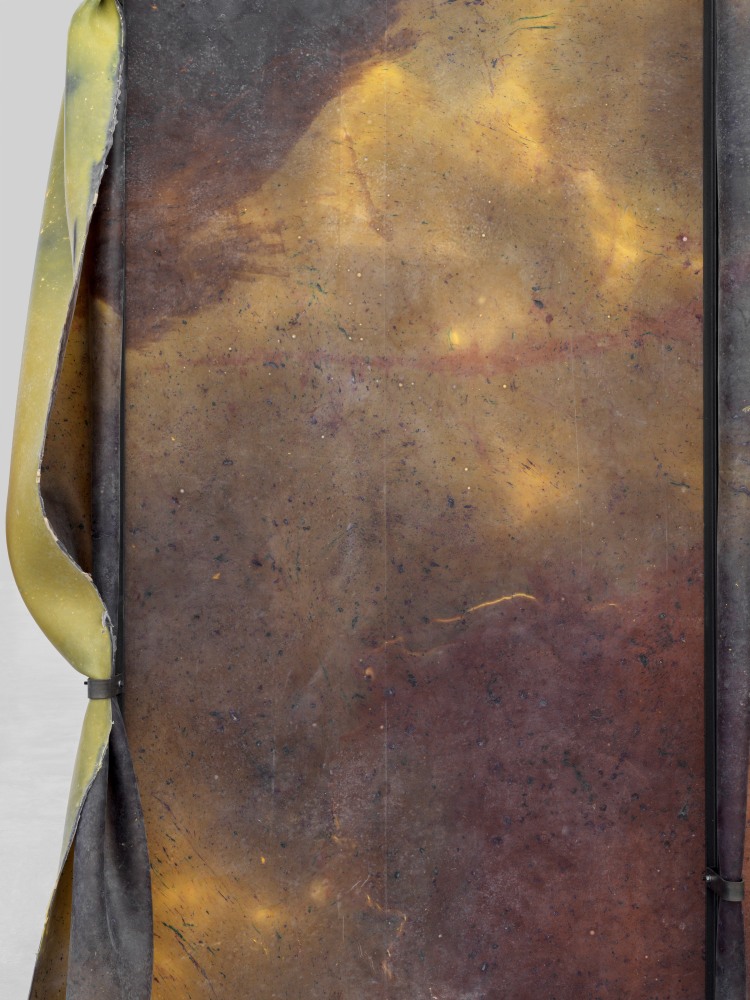 Crush 3

2025

Metal, latex, pigment, talcum

300 x 200 x 30 cm / 118 1/8 x 78 3/4 x 11 3/4 in

&amp;copy; Liesl Raff