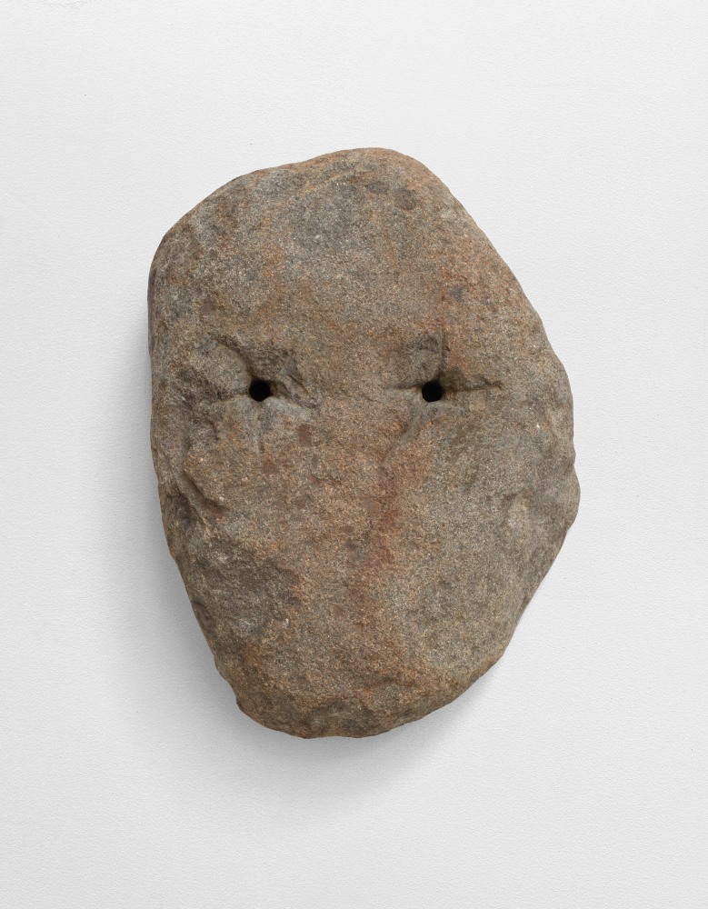 the fall + the rise

2023

Stone

24 x 18.5 x 7 cm / 9 1/2 x 7 1/4 x 2 3/4 in

&amp;copy; Ugo Rondinone