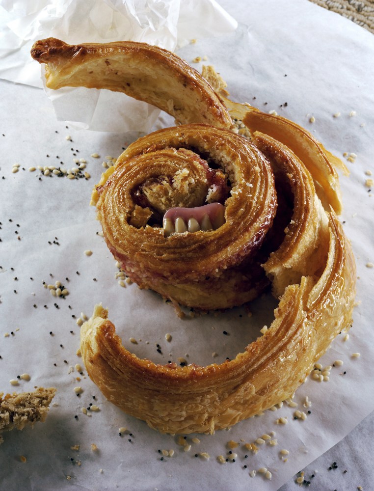 Torbjørn Rødland Cinnamon Roll 2015 Chromogenic print