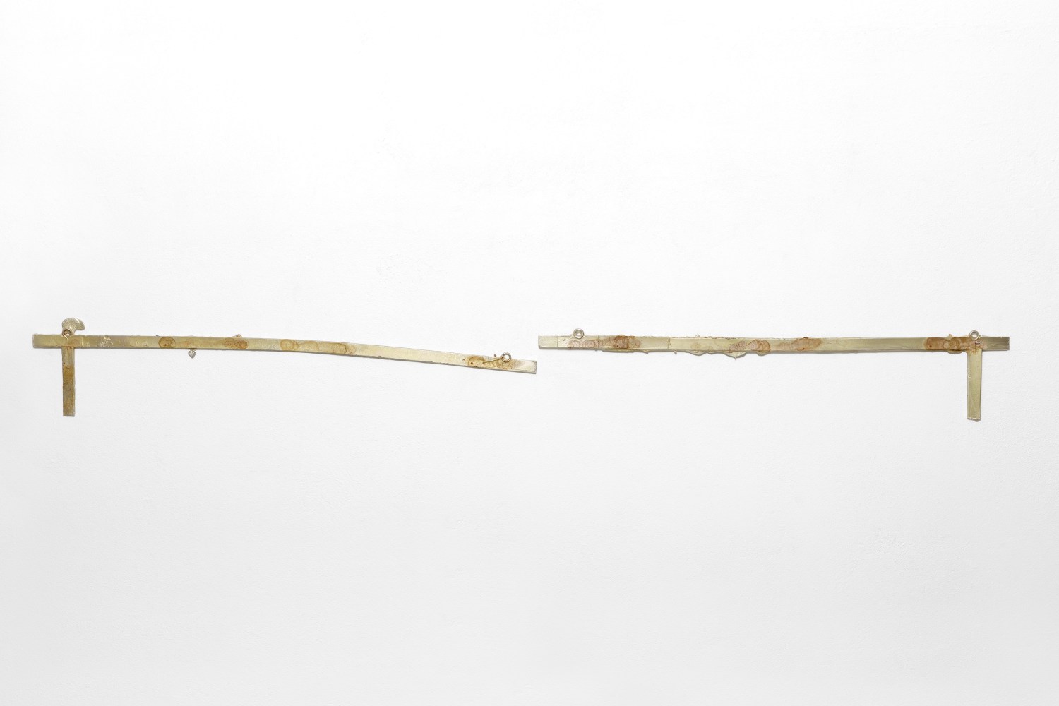 TYRANT WITHOUT YRAN

2024

Sand cast pewter

Object 1 26 x 132 cm / 10 1/4 x 52 in

Object 2 26 x 121 cm / 10 1/4 x 47 5/8 in

&amp;copy; Matias Faldbakken