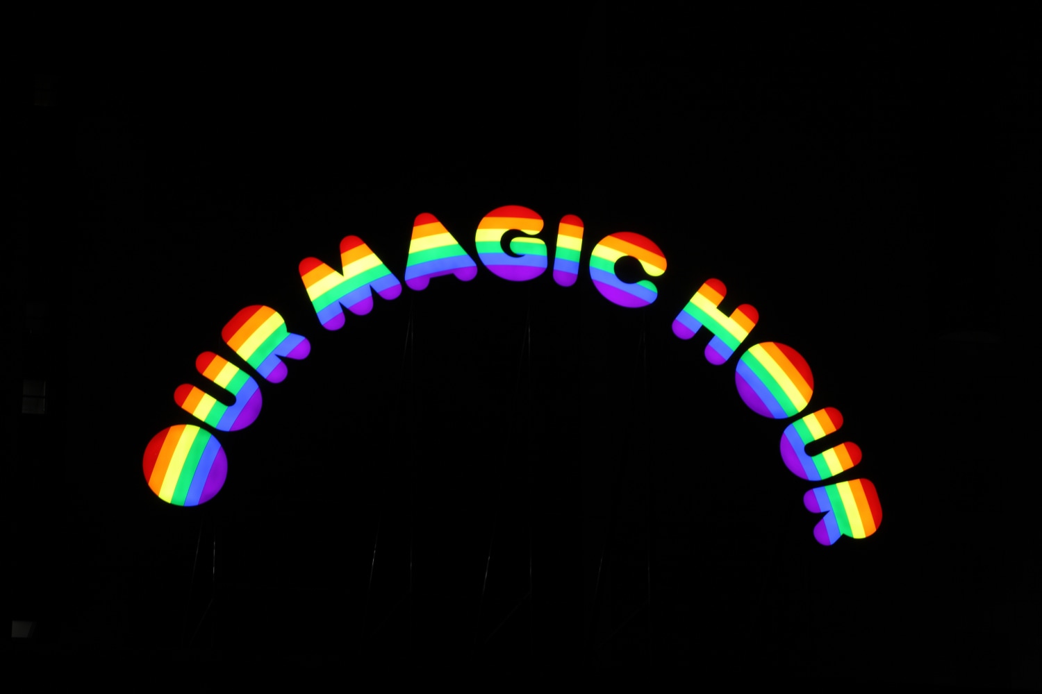 Installation view of sculpture by Ugo Rondinone