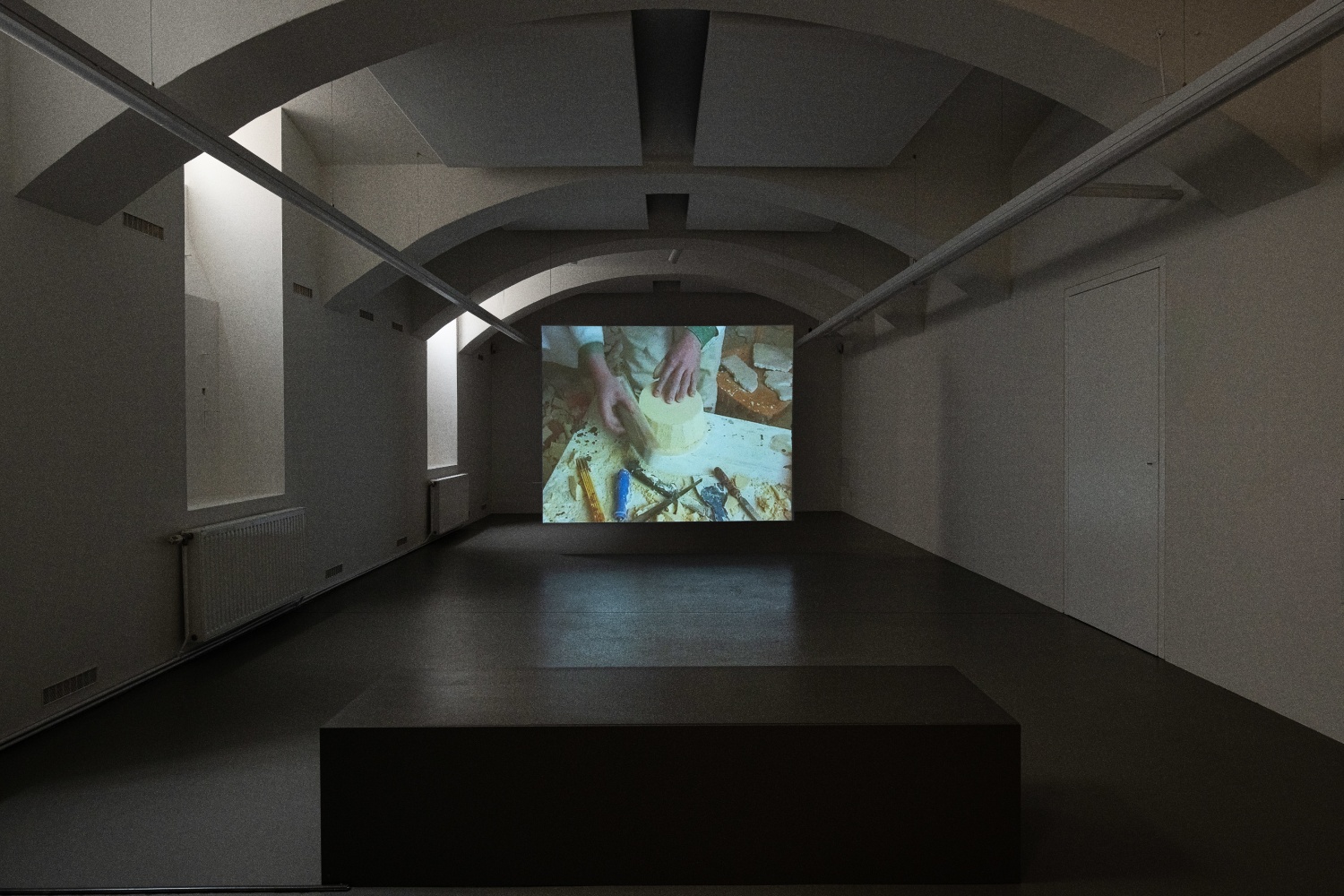 Installation view, Peter Fischli David Weiss, Polyurethane Objects, Galerie Eva Presenhuber, Vienna, 2023 © Peter Fischli David Weiss Courtesy the artists and Galerie Eva Presenhuber. Photo: Jorit Aust