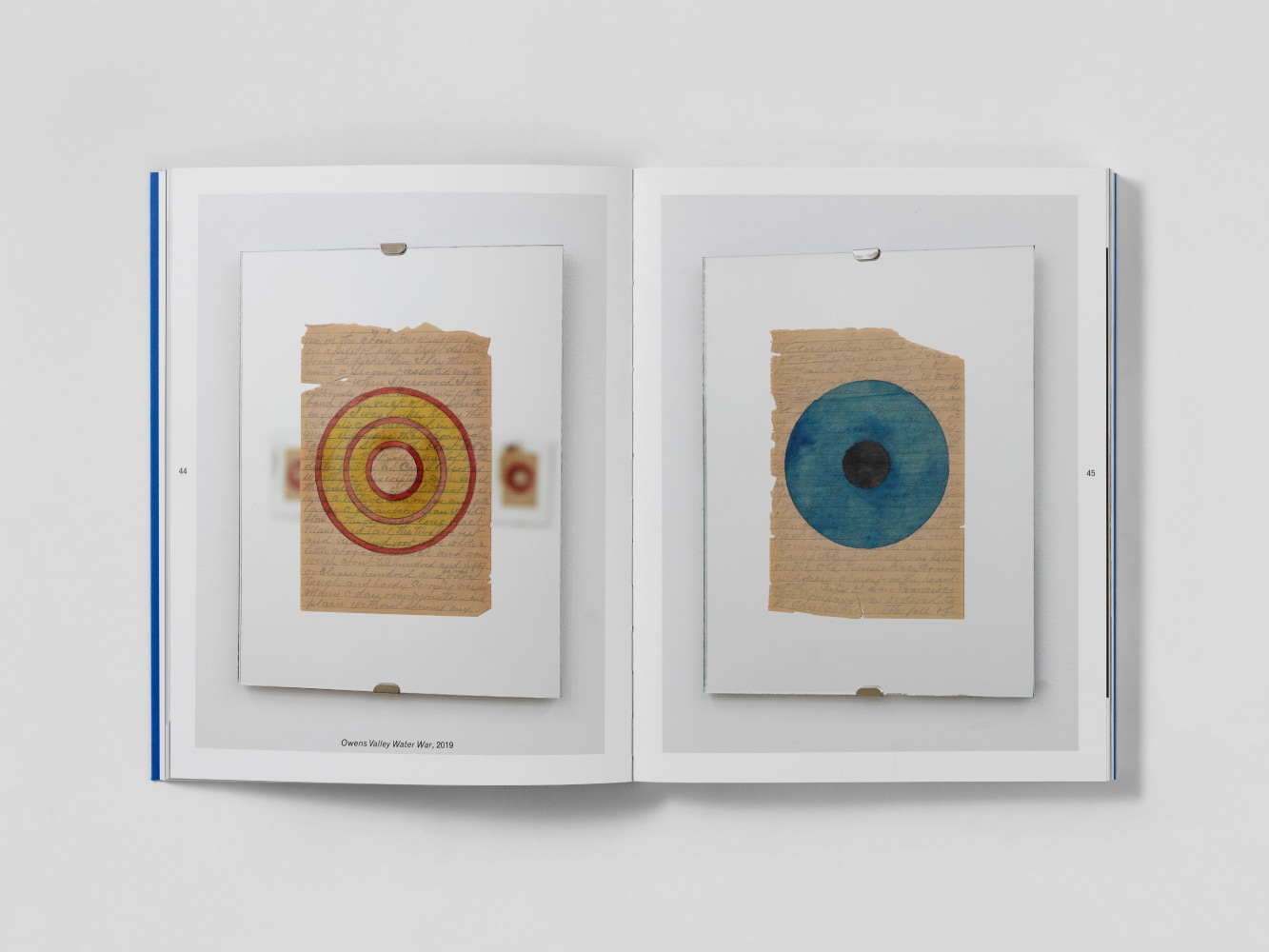 publication Oscar Tuazon