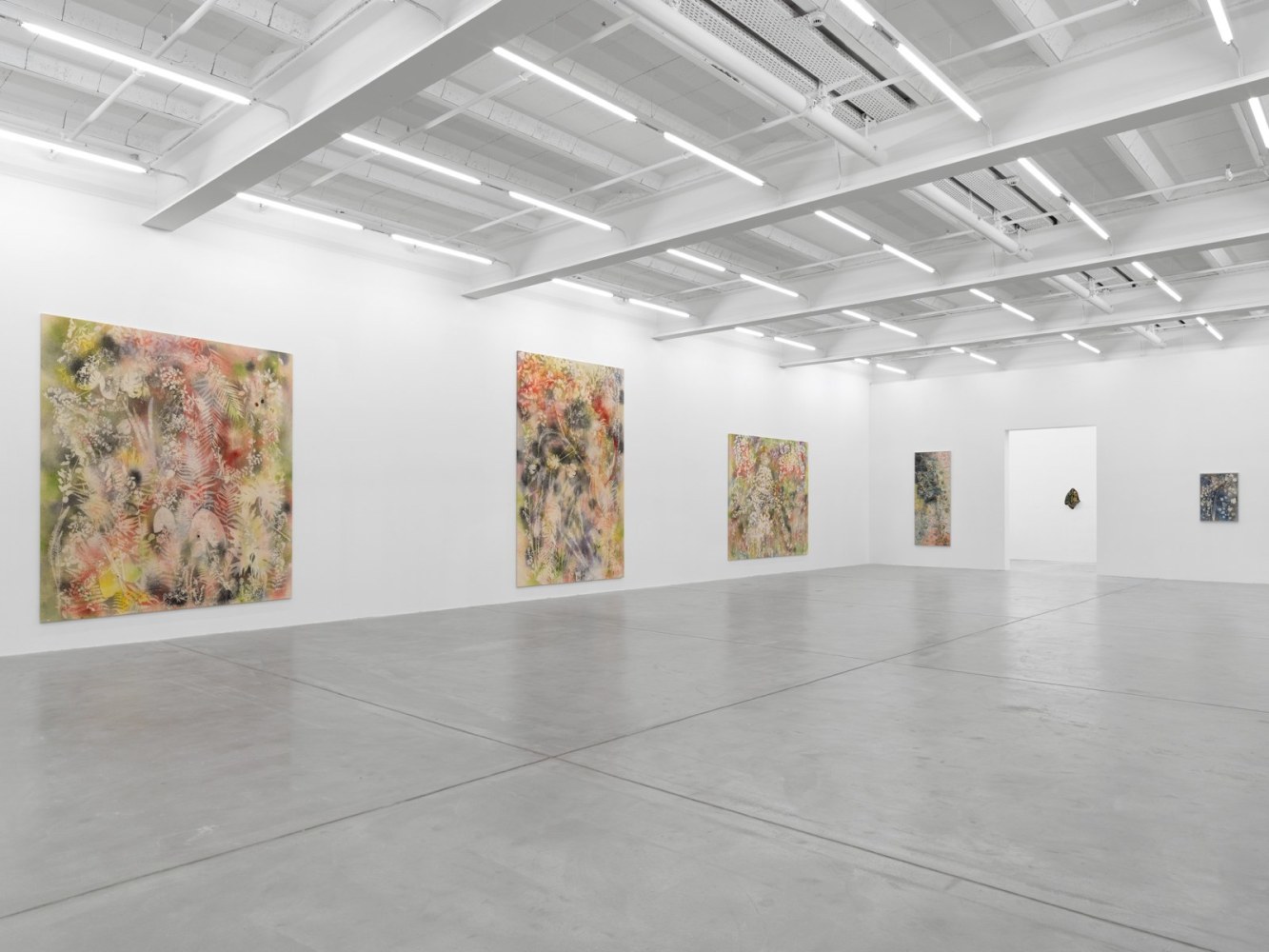 Exhibition View, Sam Falls, Galerie Eva Presenhuber, Zurich, 2021