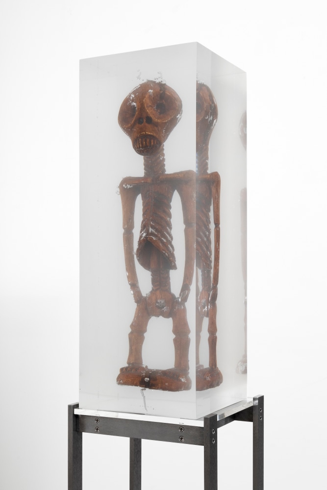 MATTHEW ANGELO HARRISON
The Visitor
2024
Wooden figure, polyurethane resin, steel, acrylic
Sculpture 77 x 28 x 28 cm / 30 3/8 x 11 x 11 in
Pedestal 112 x 33.5 x 30.5 cm / 44 1/8 x 13 1/4 x 12 in
HARRI60087