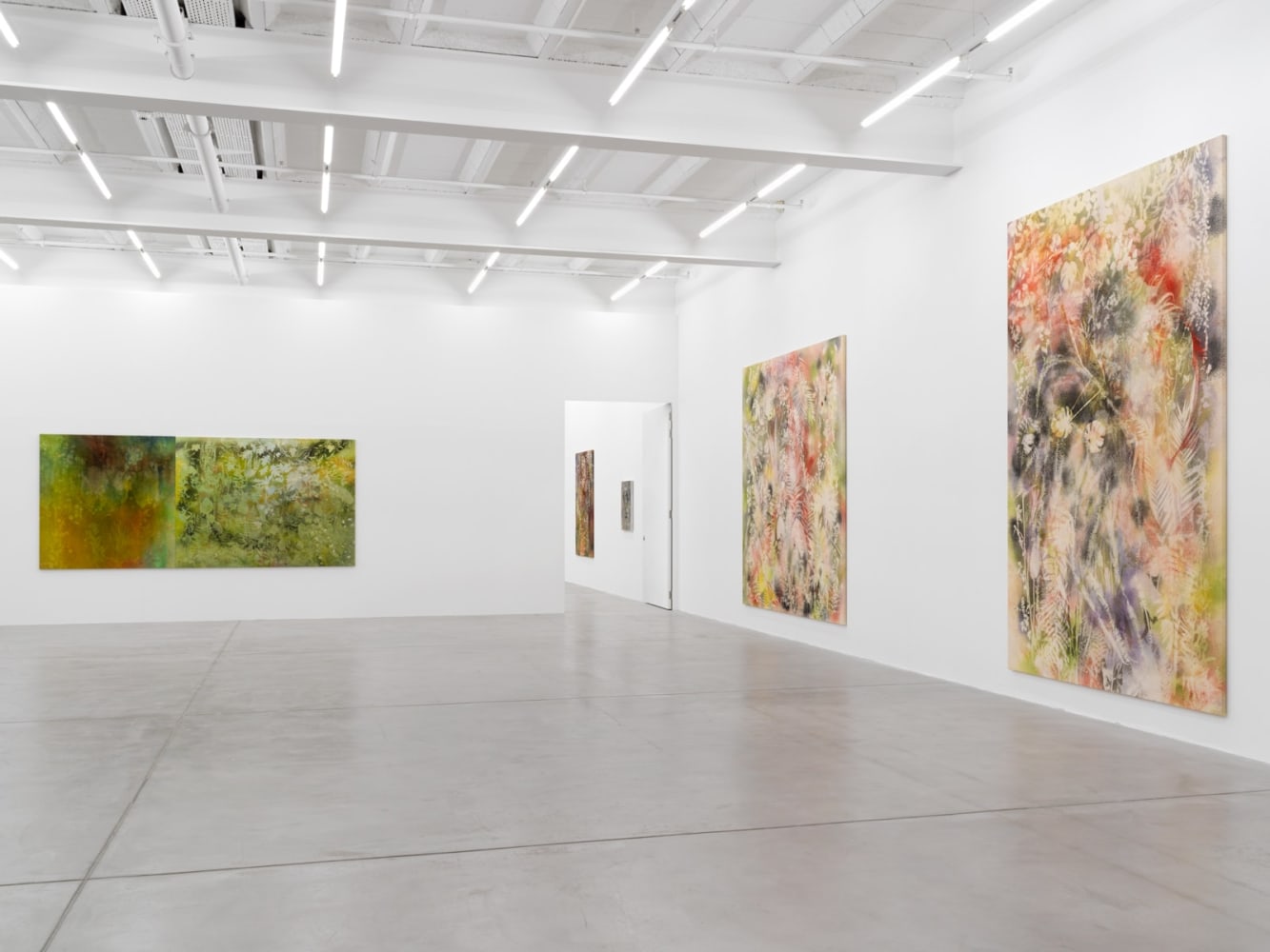 Exhibition View, Sam Falls, Galerie Eva Presenhuber, Zurich, 2021