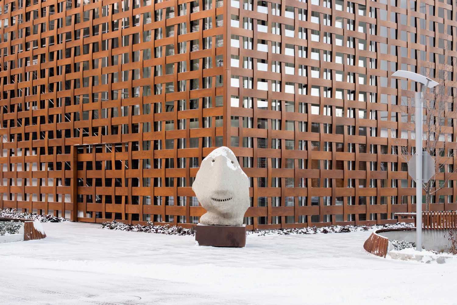 Installation view of sculpture by Ugo Rondinone