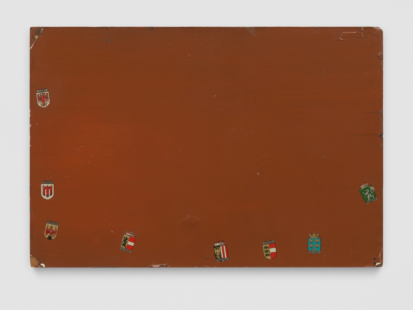 Aspekt

1973/74
Sticker and lacquer on chipboard
60 x 88 cm / 23 5/8 x 34 5/8 in

&amp;copy; Archiv Franz West / Estate Franz West