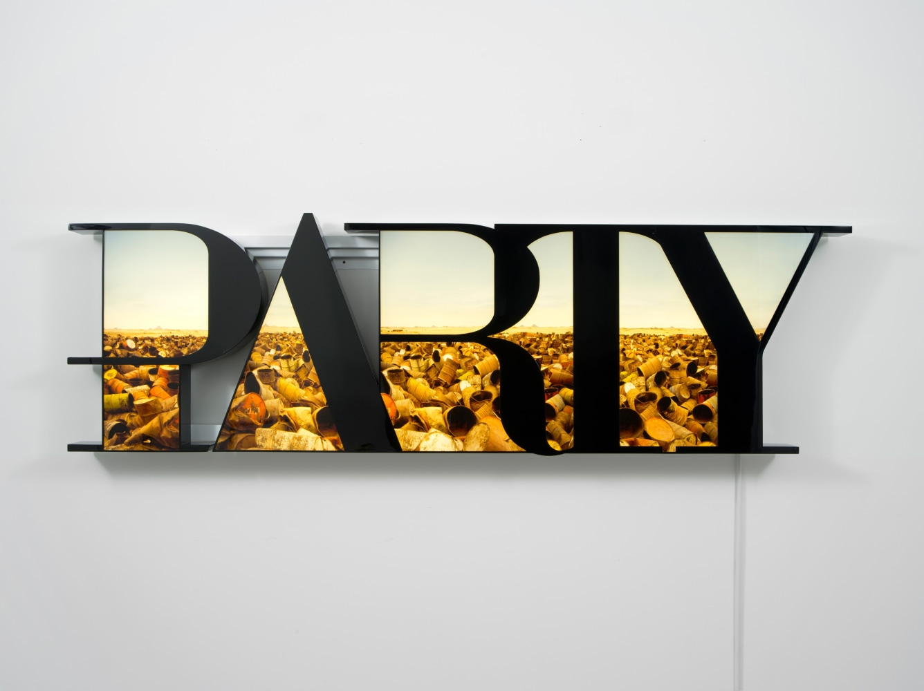 PARTY

2013

Aluminum lightbox, LED lights, chromogenic transparency, acrylic

Edition 4 of 4 + 2 AP

75 x 244.5 x 19 cm / 29 1/2 x 96 1/4 x 7 1/2 inches

225&amp;#39;000 USD