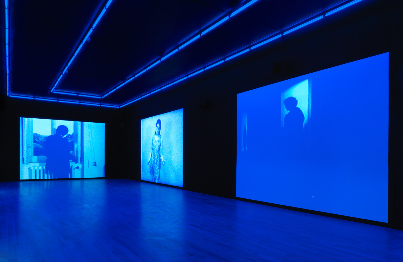 Installation view of sculptures by Ugo Rondinone