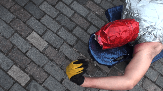 Hunter Reynolds, Butur Mummification Performance, 2012