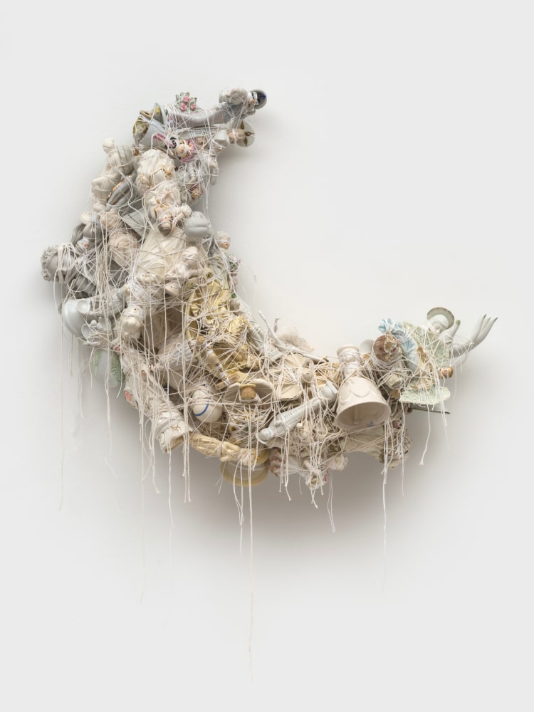 Portia Munson
Crescent Moon, 2024
found figurines, string, and thread
26 x 30 x 8 ins.
66 x 76.2 x 20.3 cm
(MUNSON-414)
